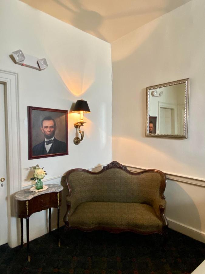 Inn The At Lincoln Square Gettysburg