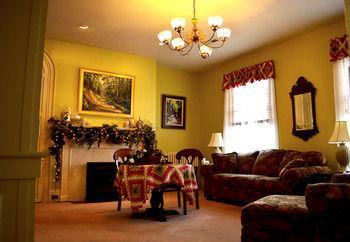 The At Lincoln Square Inn Gettysburg