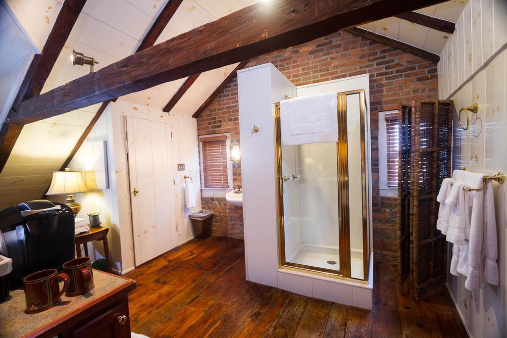 The At Lincoln Square 2*